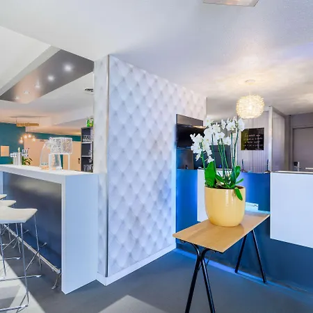 Hotel Kyriad Gare - Grand Palais