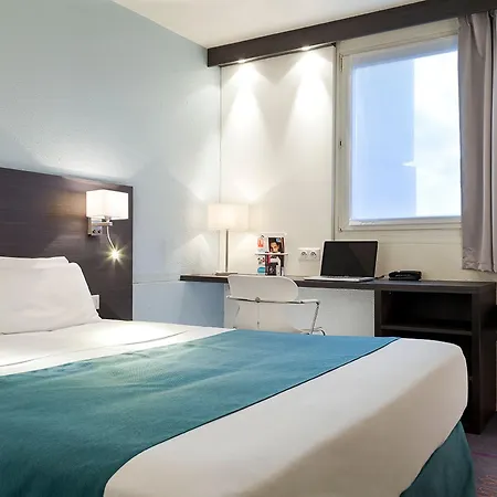 Kyriad Gare - Grand Palais Otel 3*