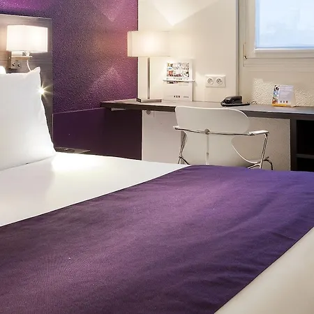 Otel Kyriad Gare - Grand Palais 3*