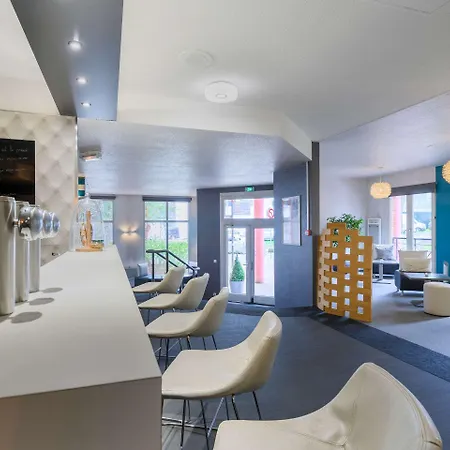 Otel Kyriad Gare - Grand Palais 3*
